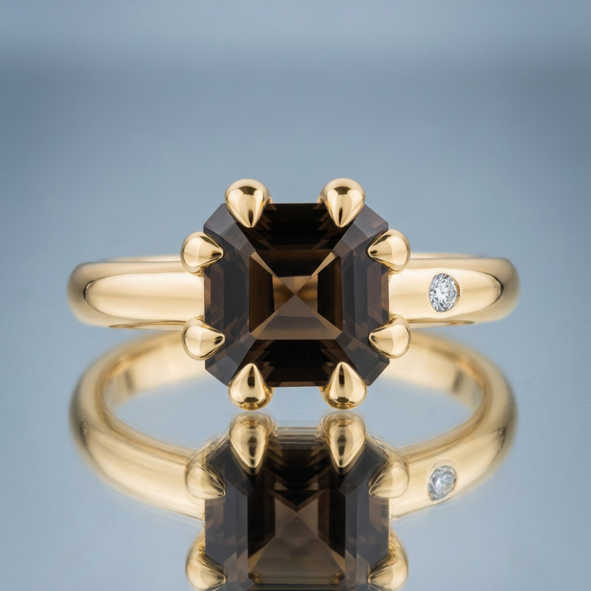 FUMÉ QUARTZ RING