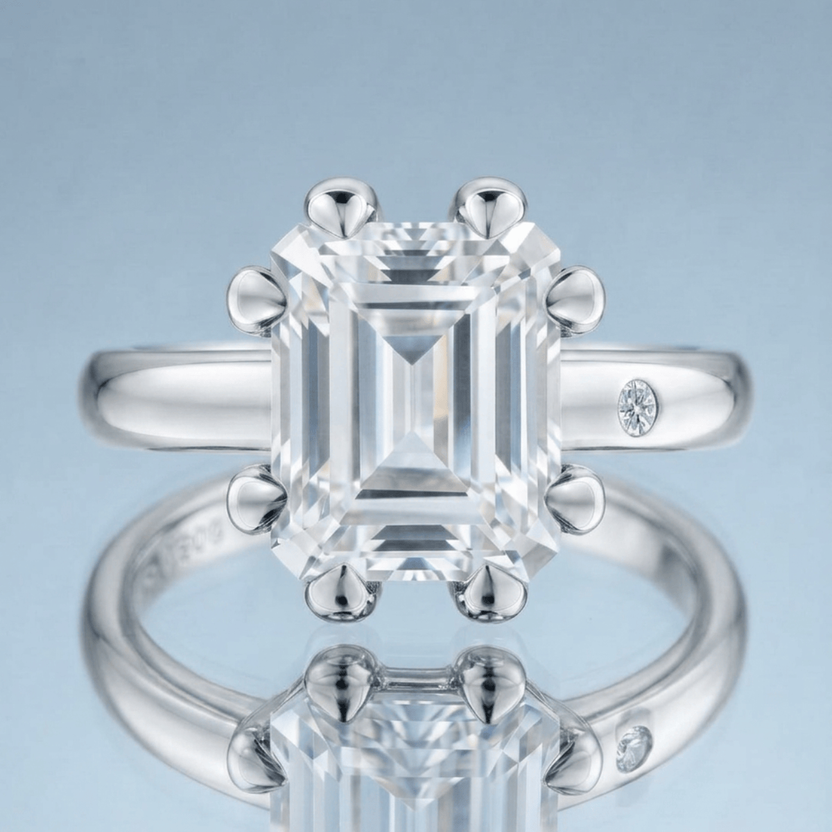 WHITE TOPAZ RING