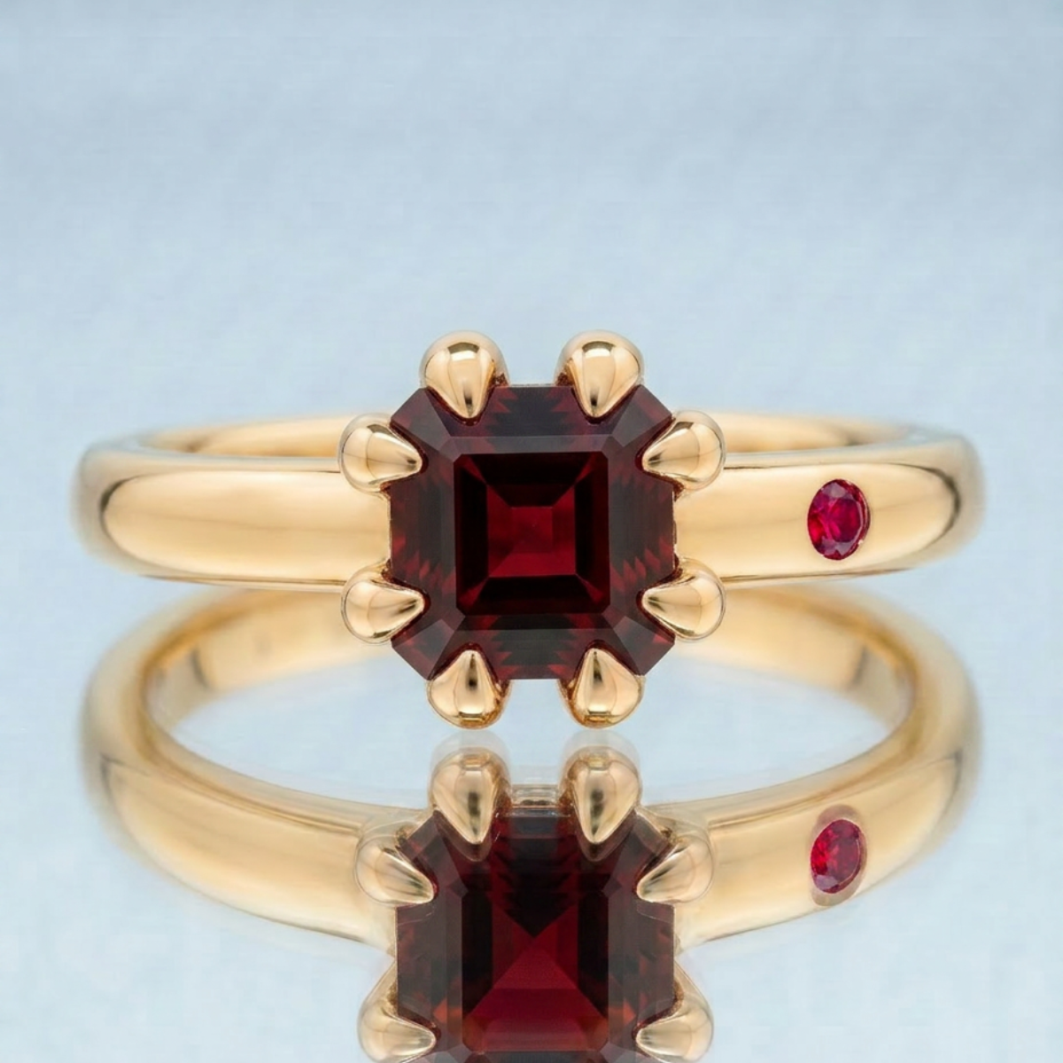 GARNET RING