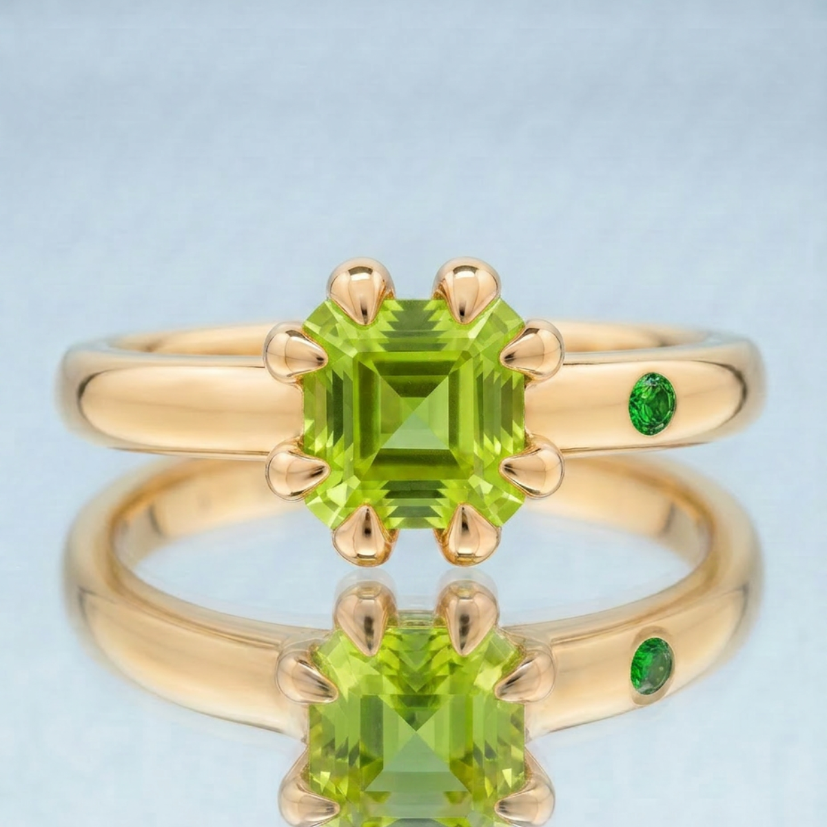 PERIDOT RING