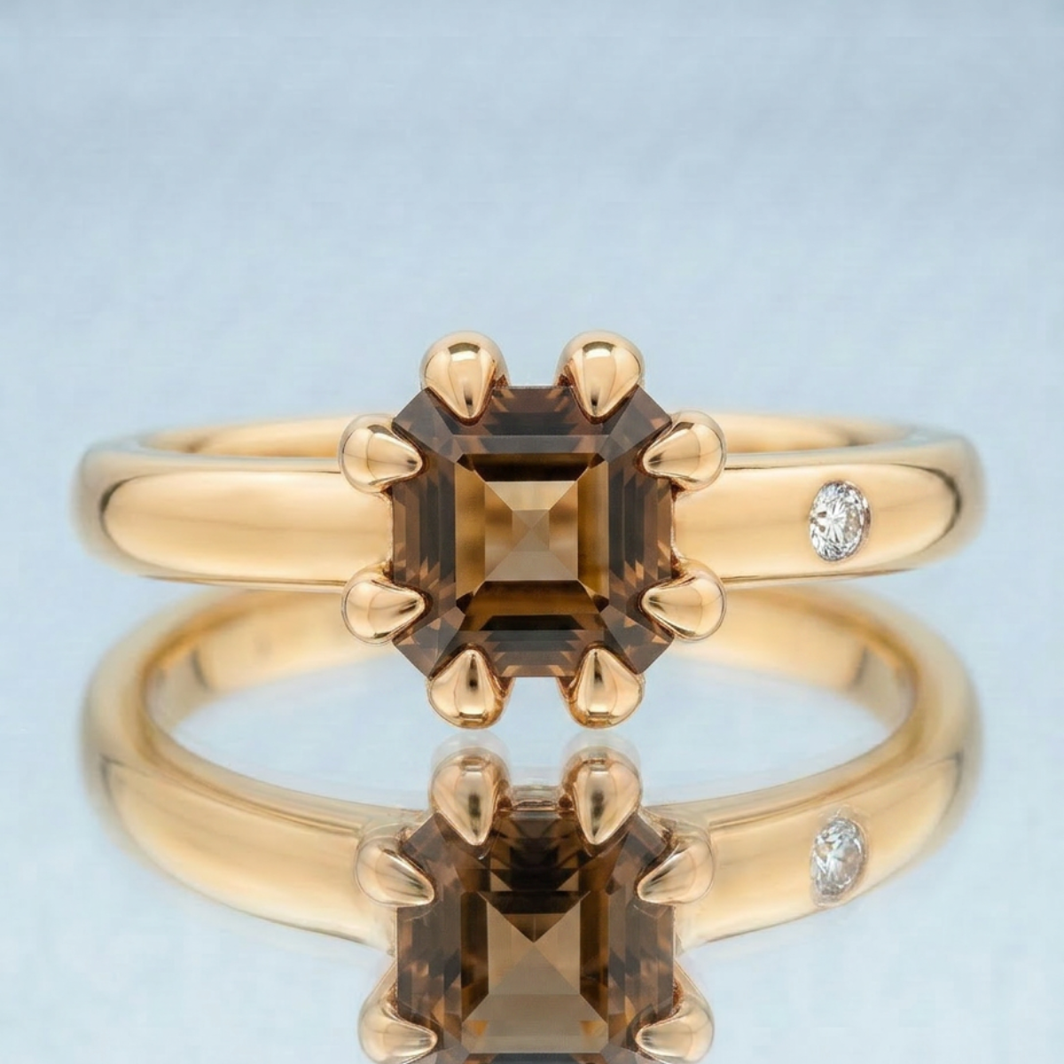FUMÉ QUARTZ RING
