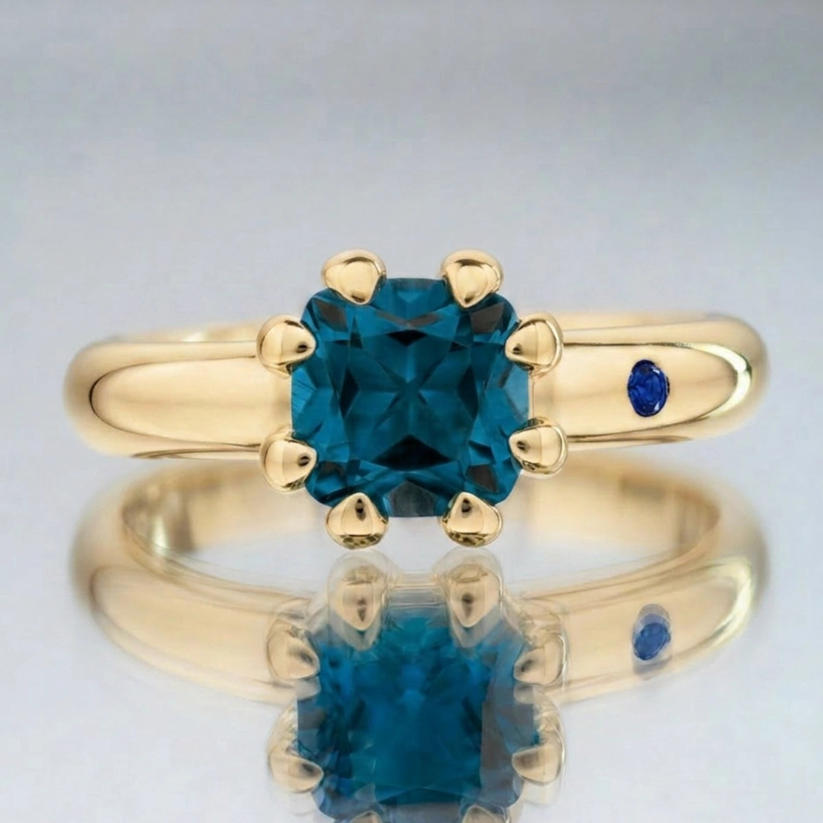 BLUE LONDON TOPAZ RING