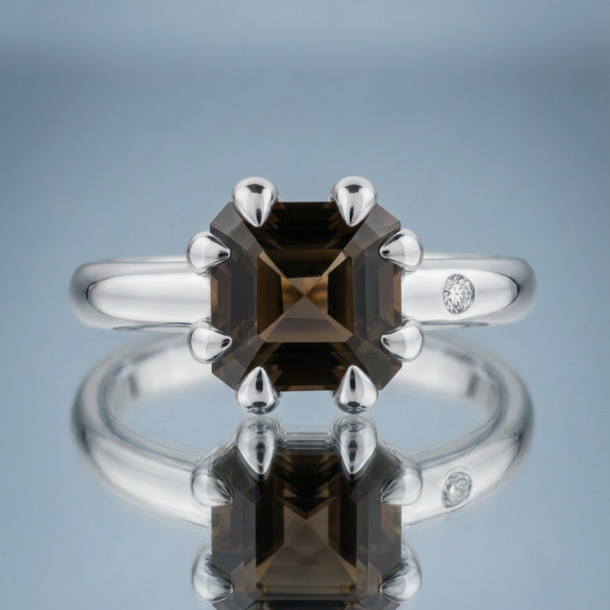 FUMÉ QUARTZ RING