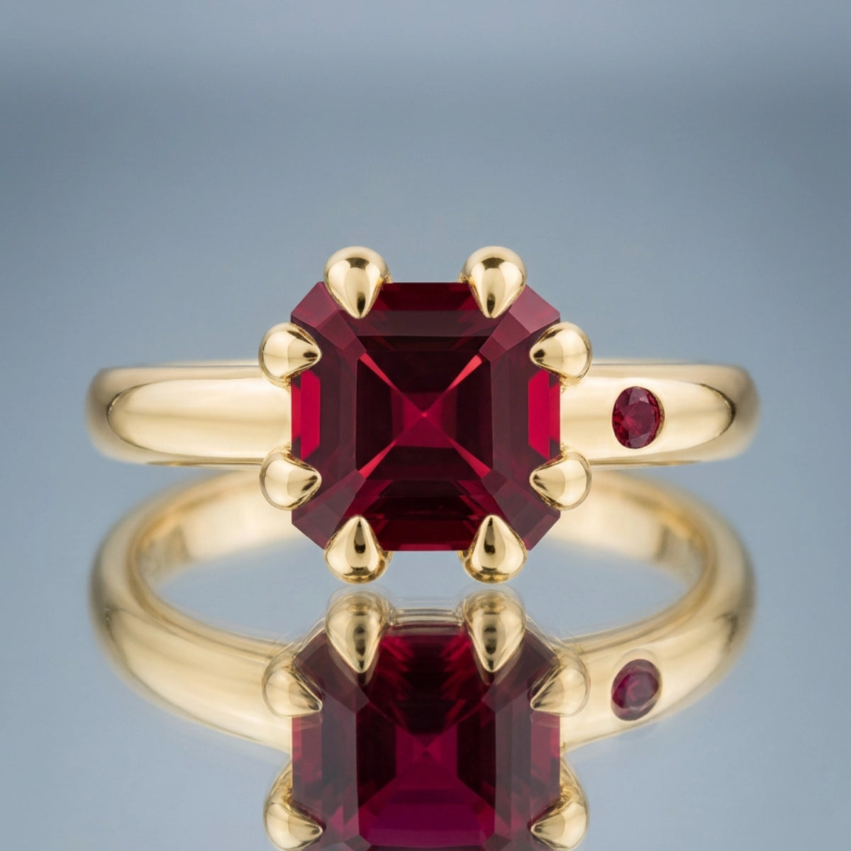 GARNET RING