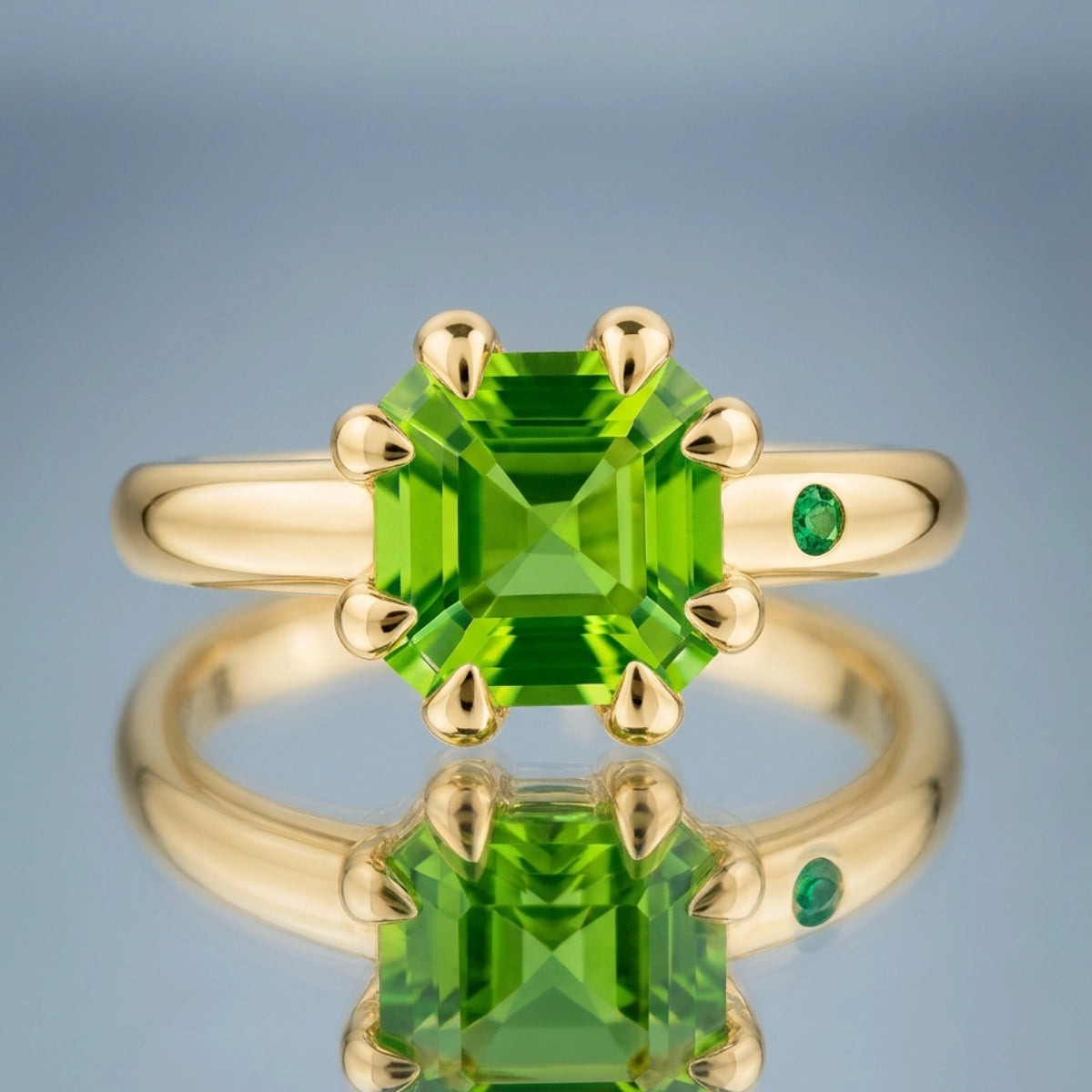 PERIDOT RING