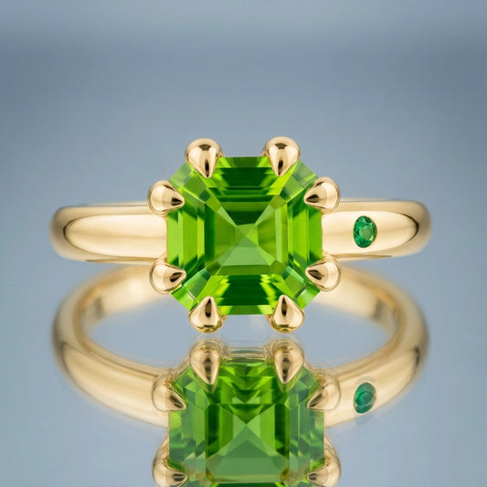 PERIDOT RING