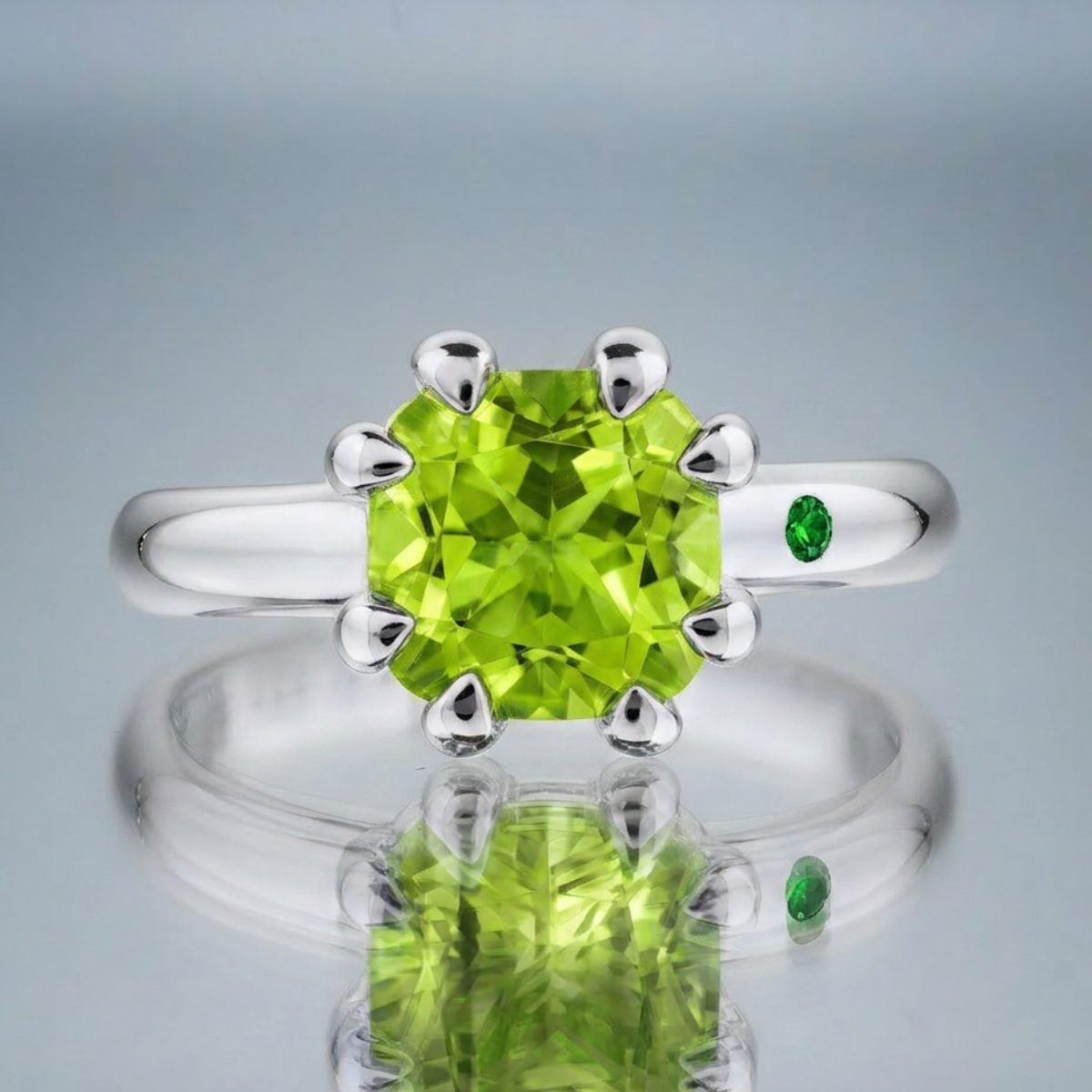 PERIDOT RING