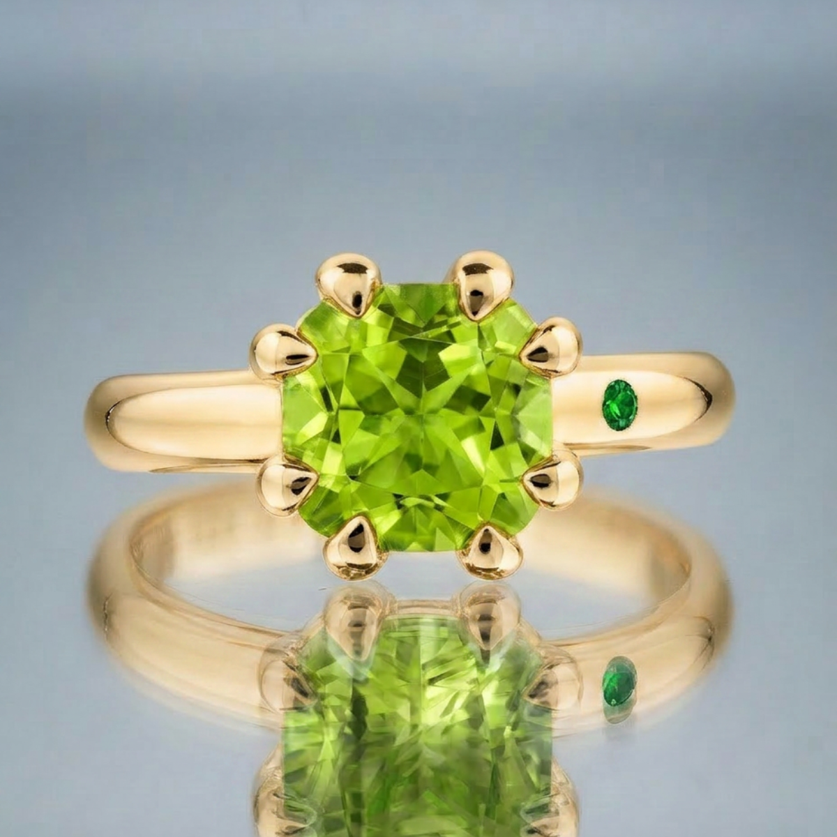 PERIDOT RING