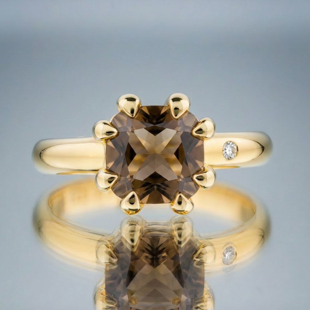 FUMÉ QUARTZ RING