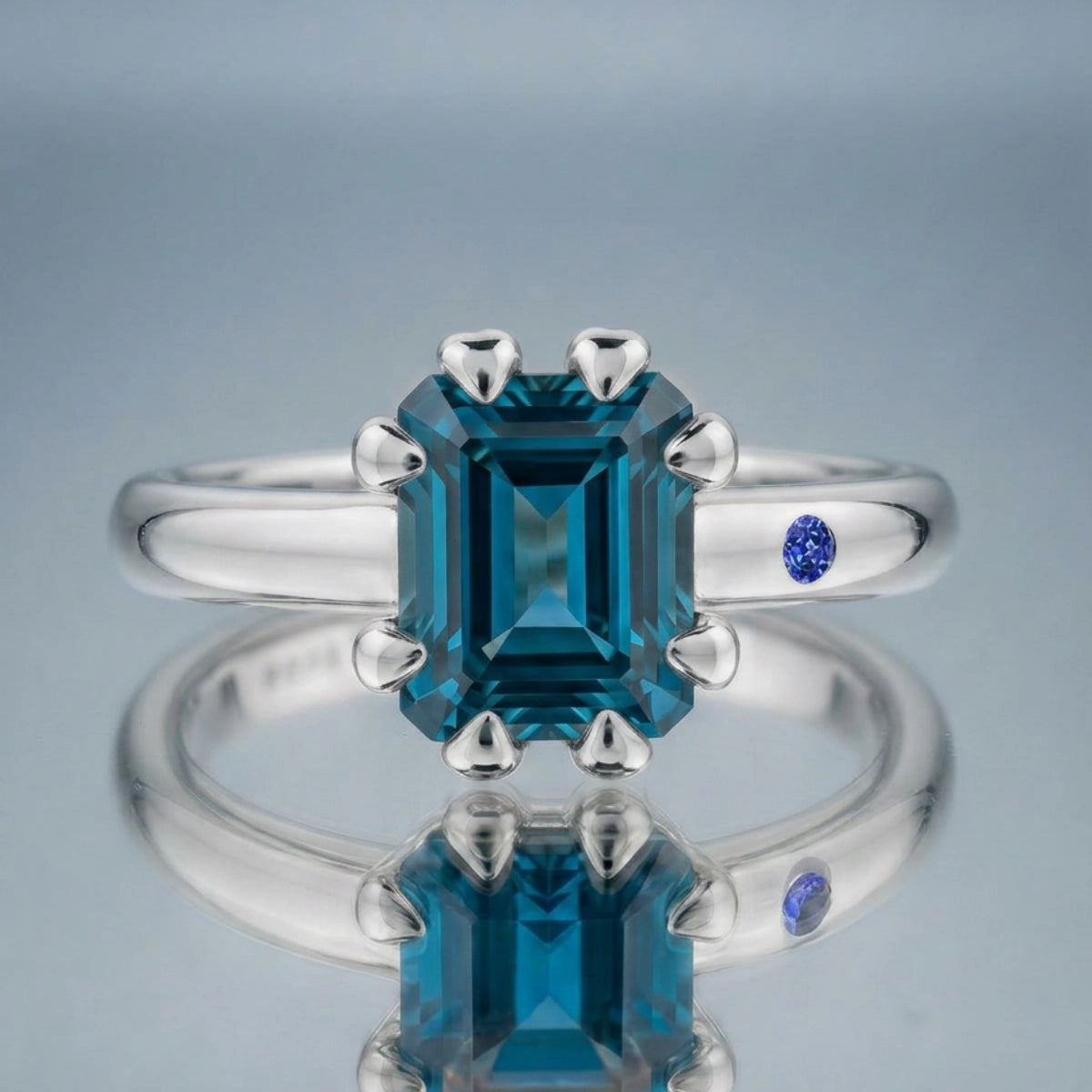 BLUE LONDON TOPAZ RING