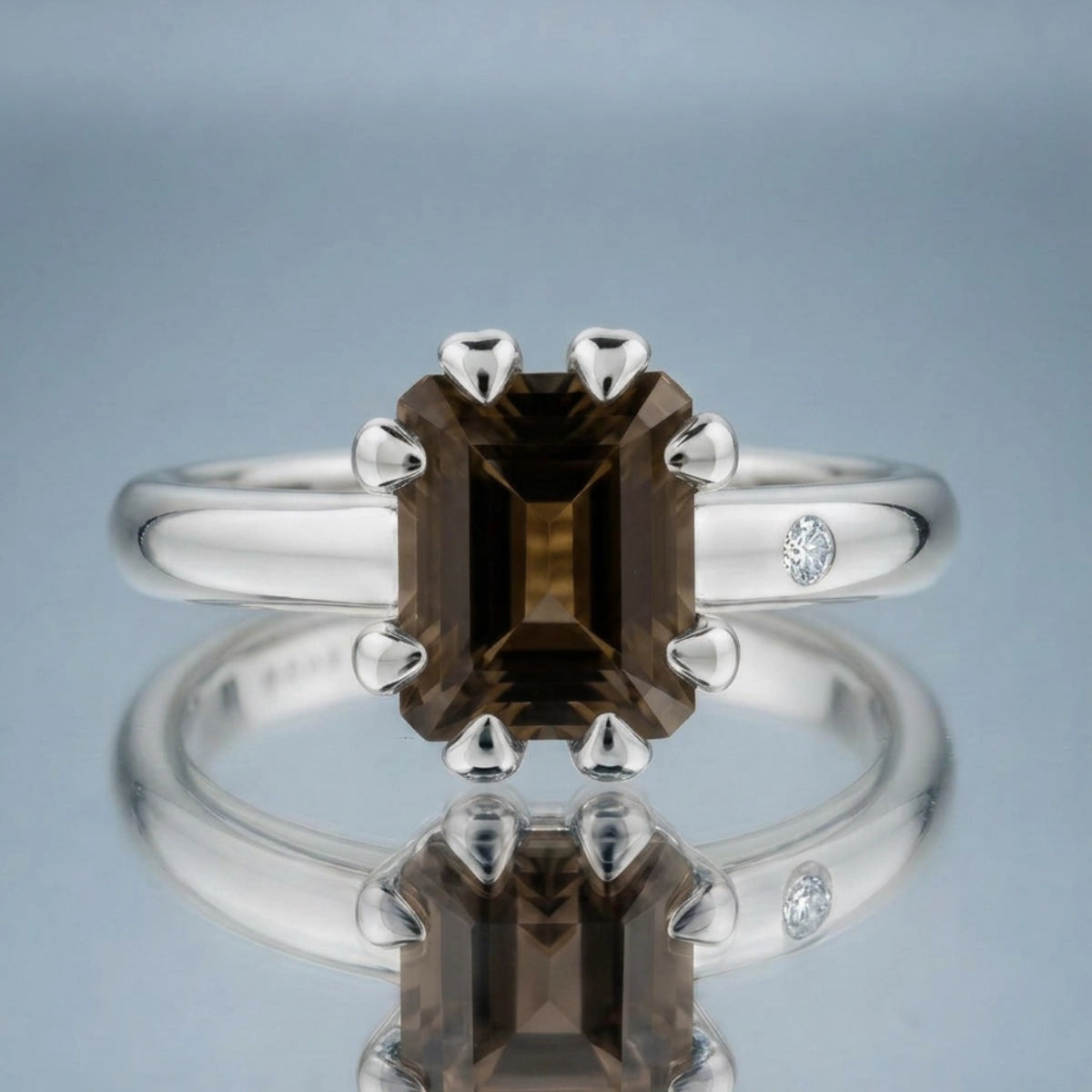 FUMÉ QUARTZ RING
