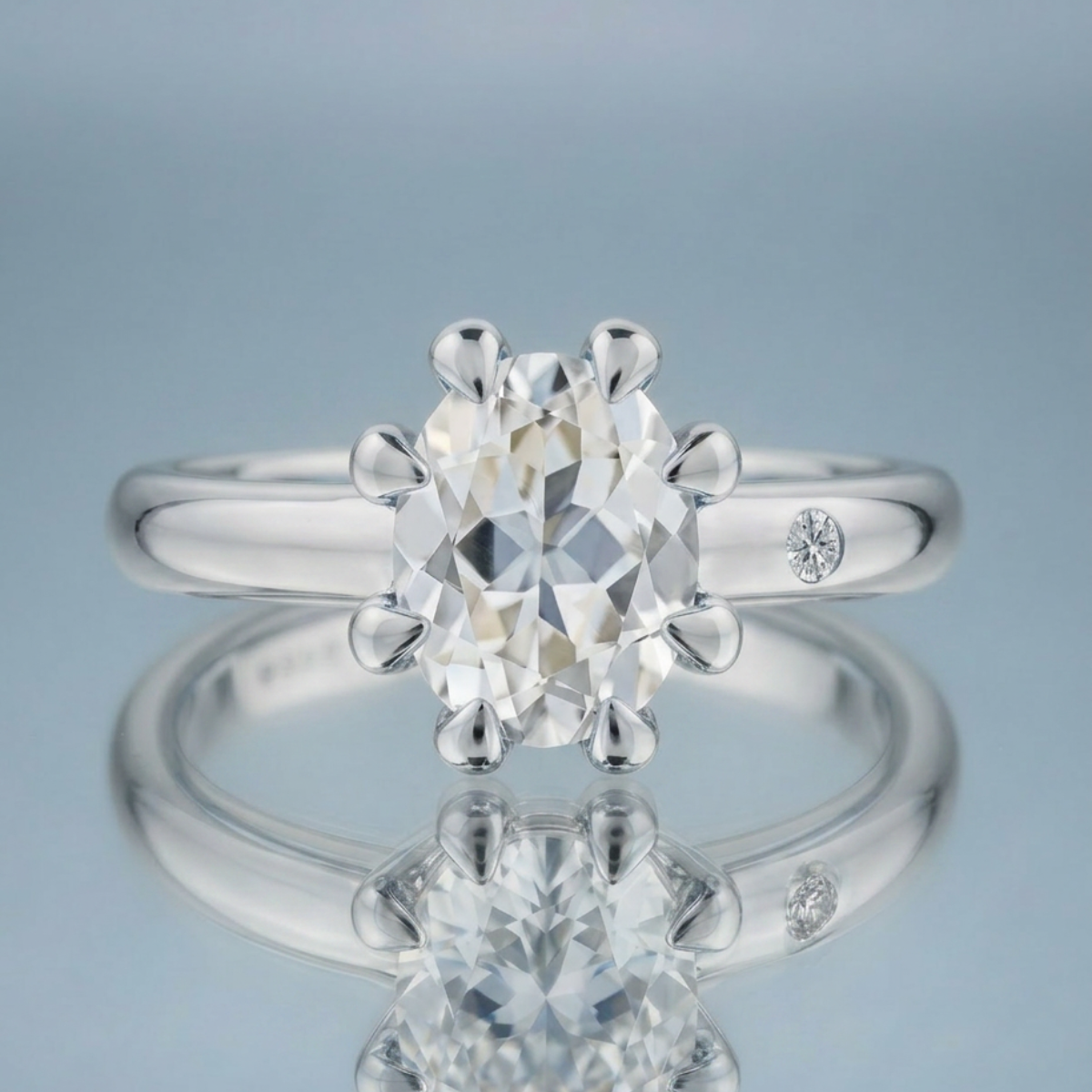 WHITE TOPAZ RING