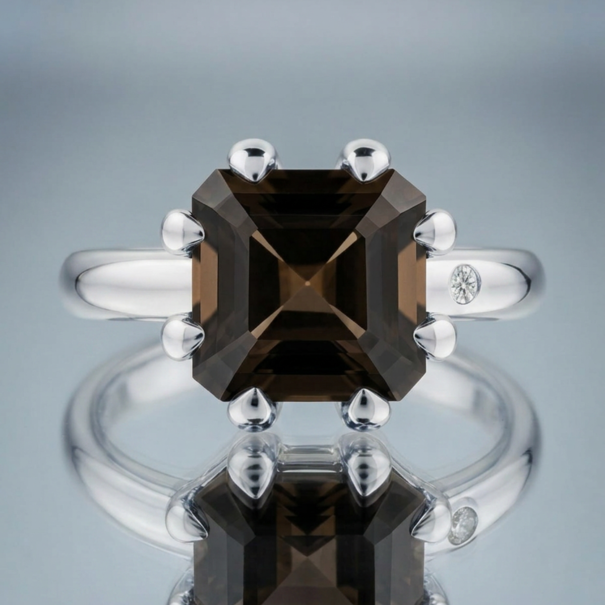 FUMÉ QUARTZ RING