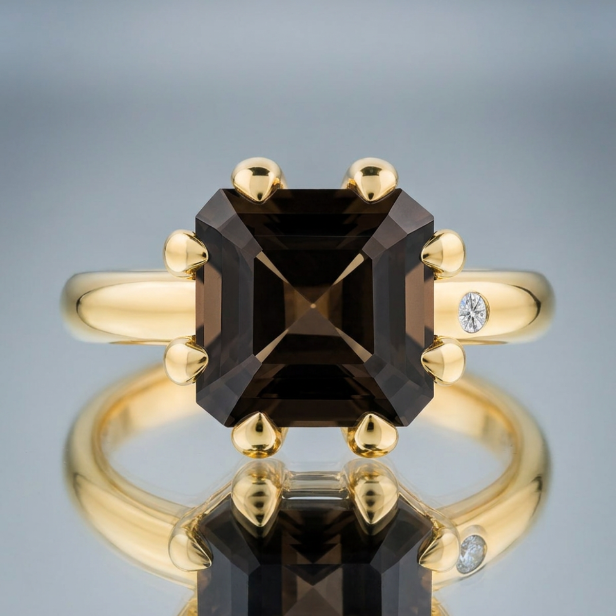 FUMÉ QUARTZ RING