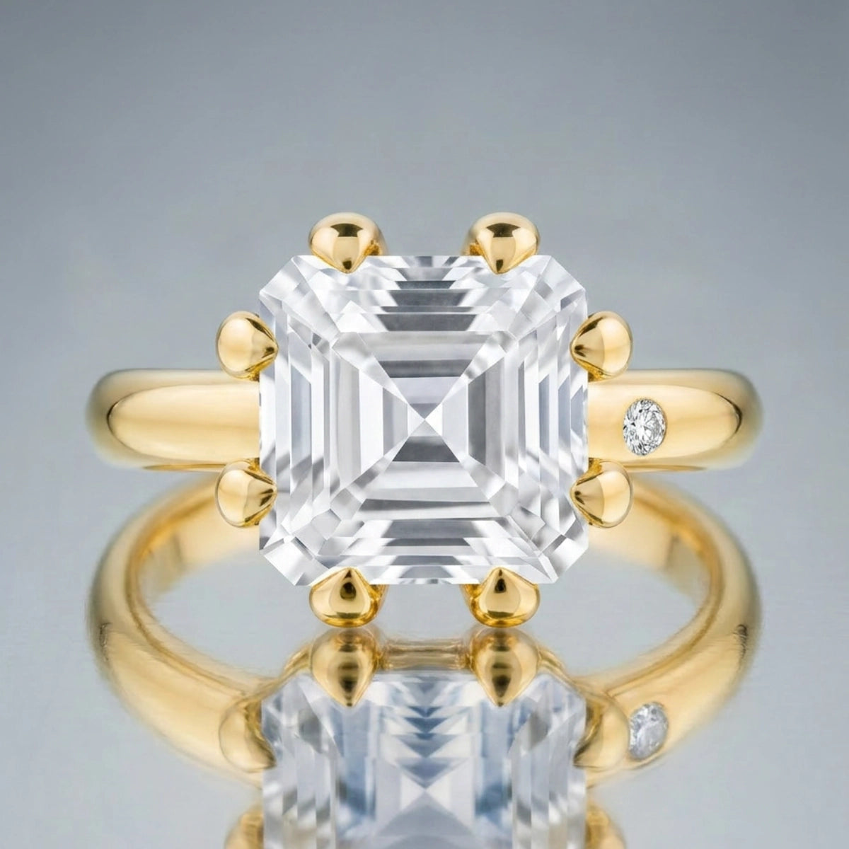 WHITE TOPAZ RING