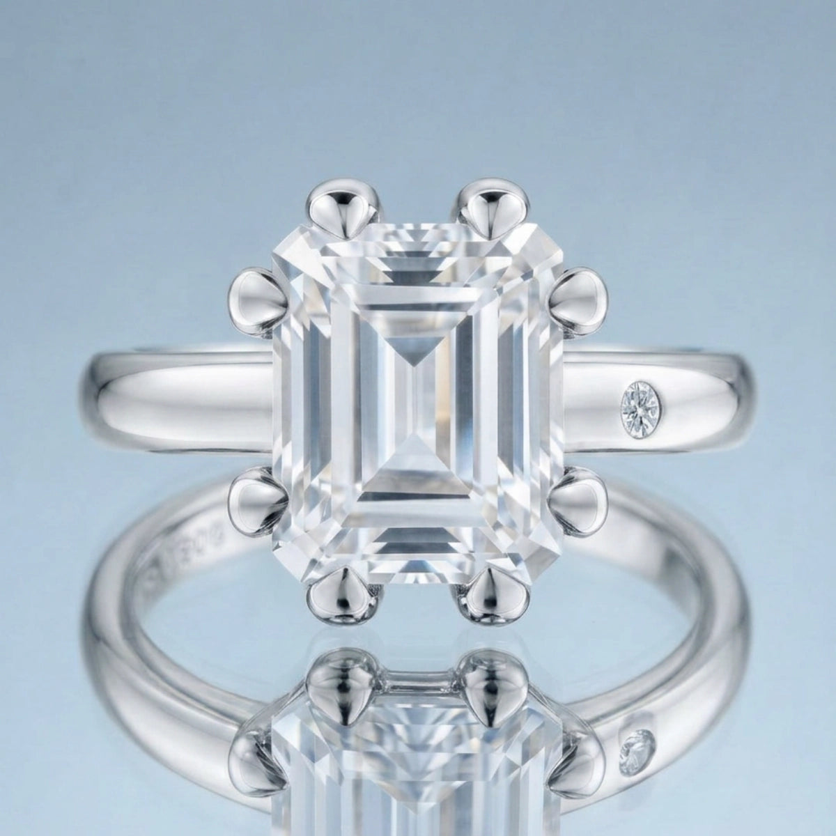 WHITE TOPAZ RING