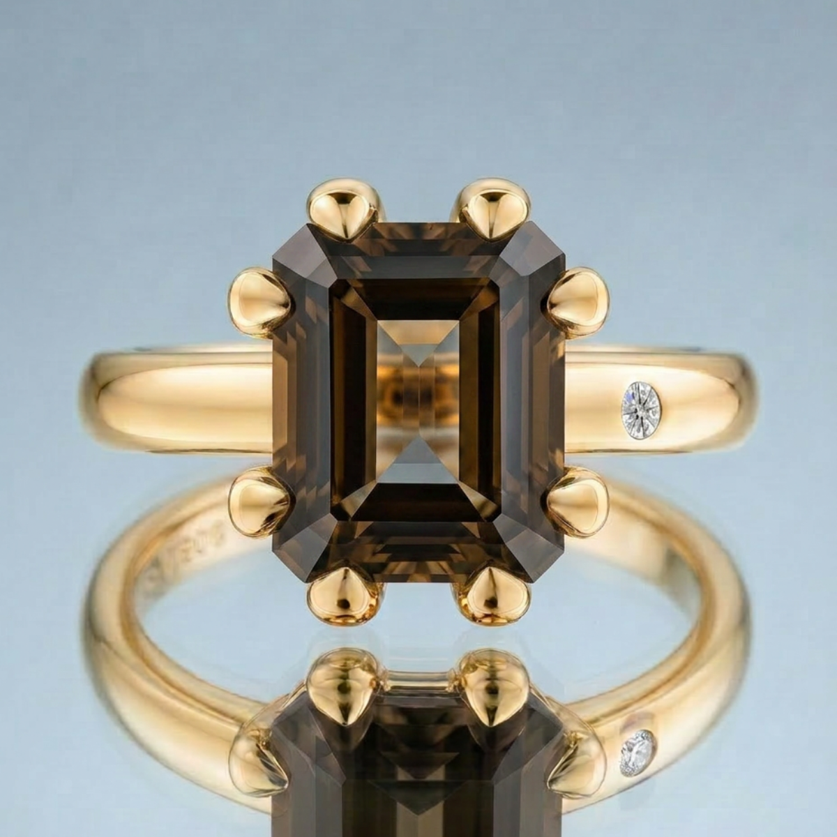 FUMÉ QUARTZ RING