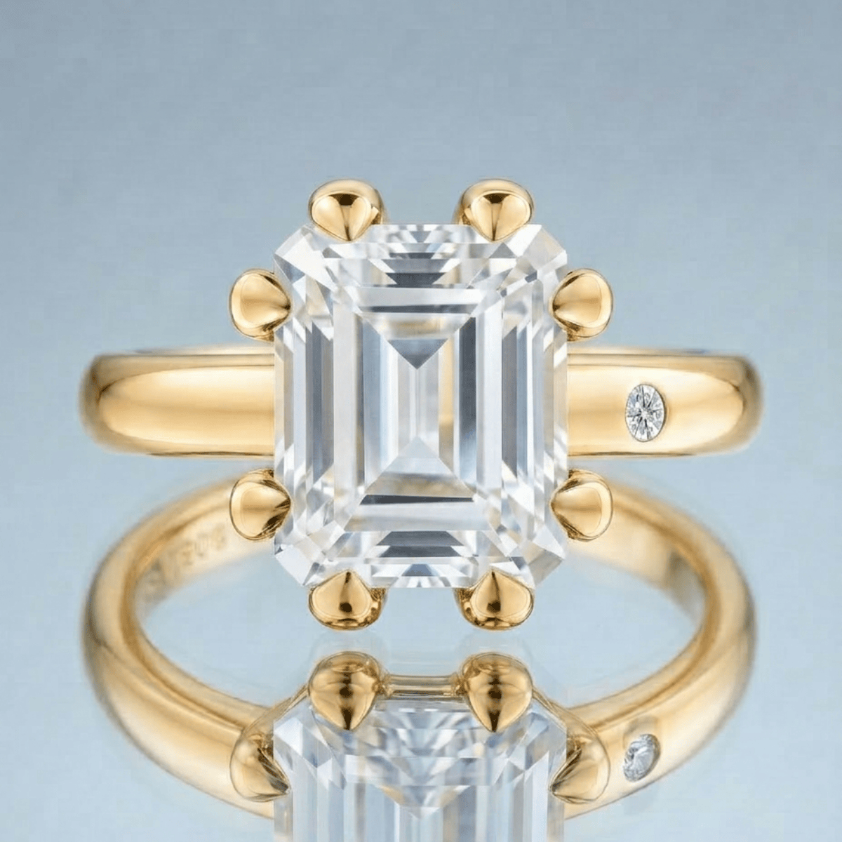 WHITE TOPAZ RING
