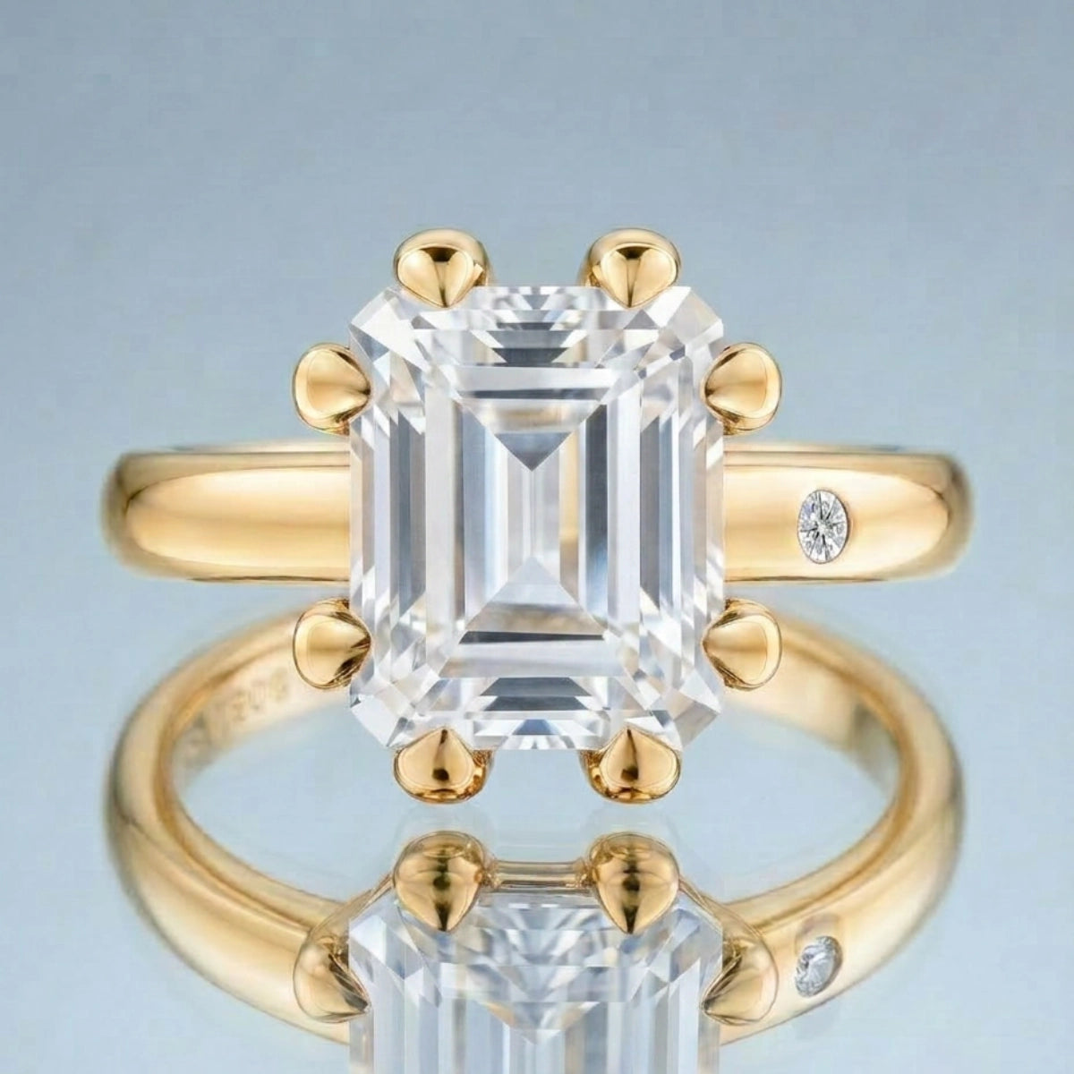 WHITE TOPAZ RING
