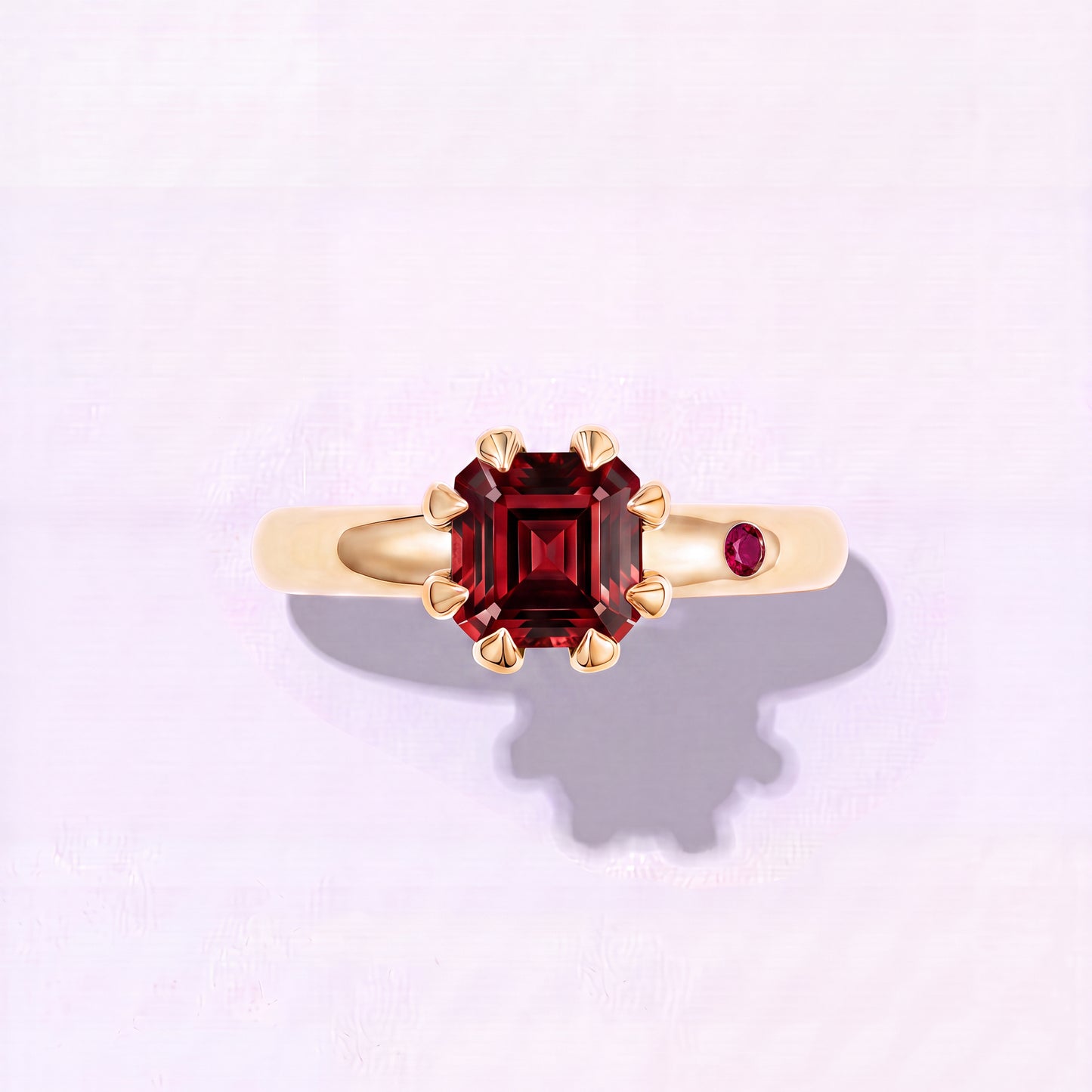 GARNET GOLD RING