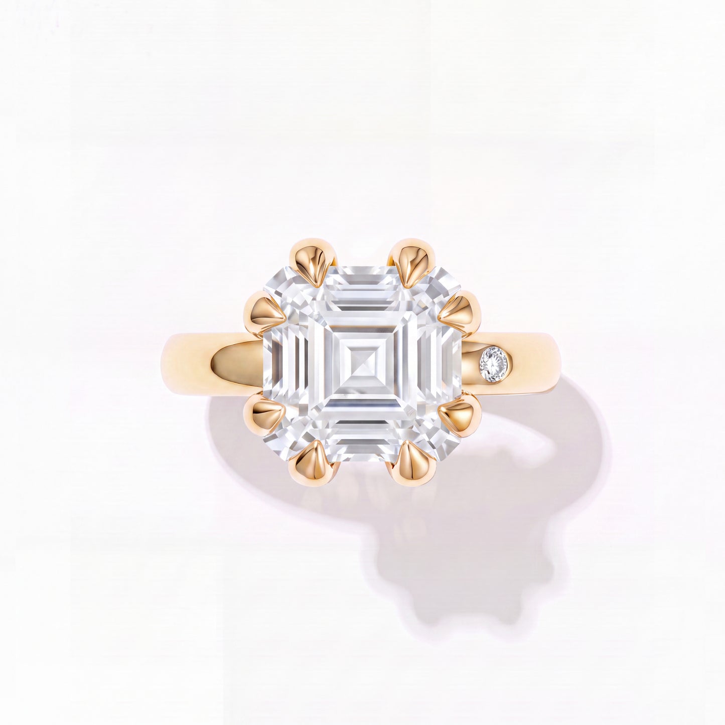 WHITE TOPAZ GOLD RING
