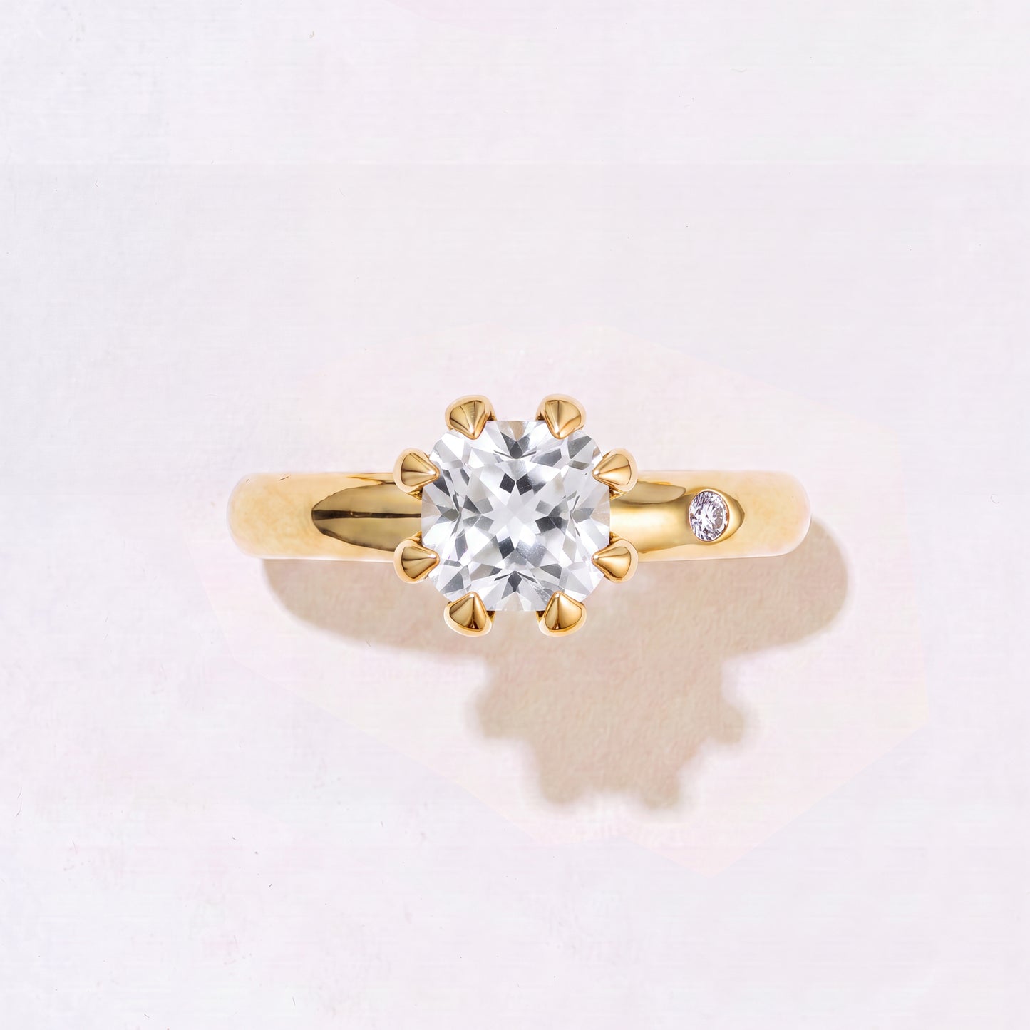 WHITE TOPAZ GOLD RING