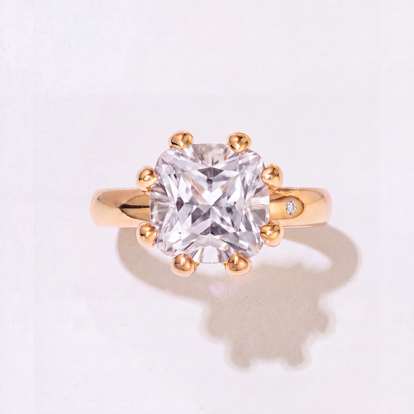 WHITE TOPAZ GOLD RING