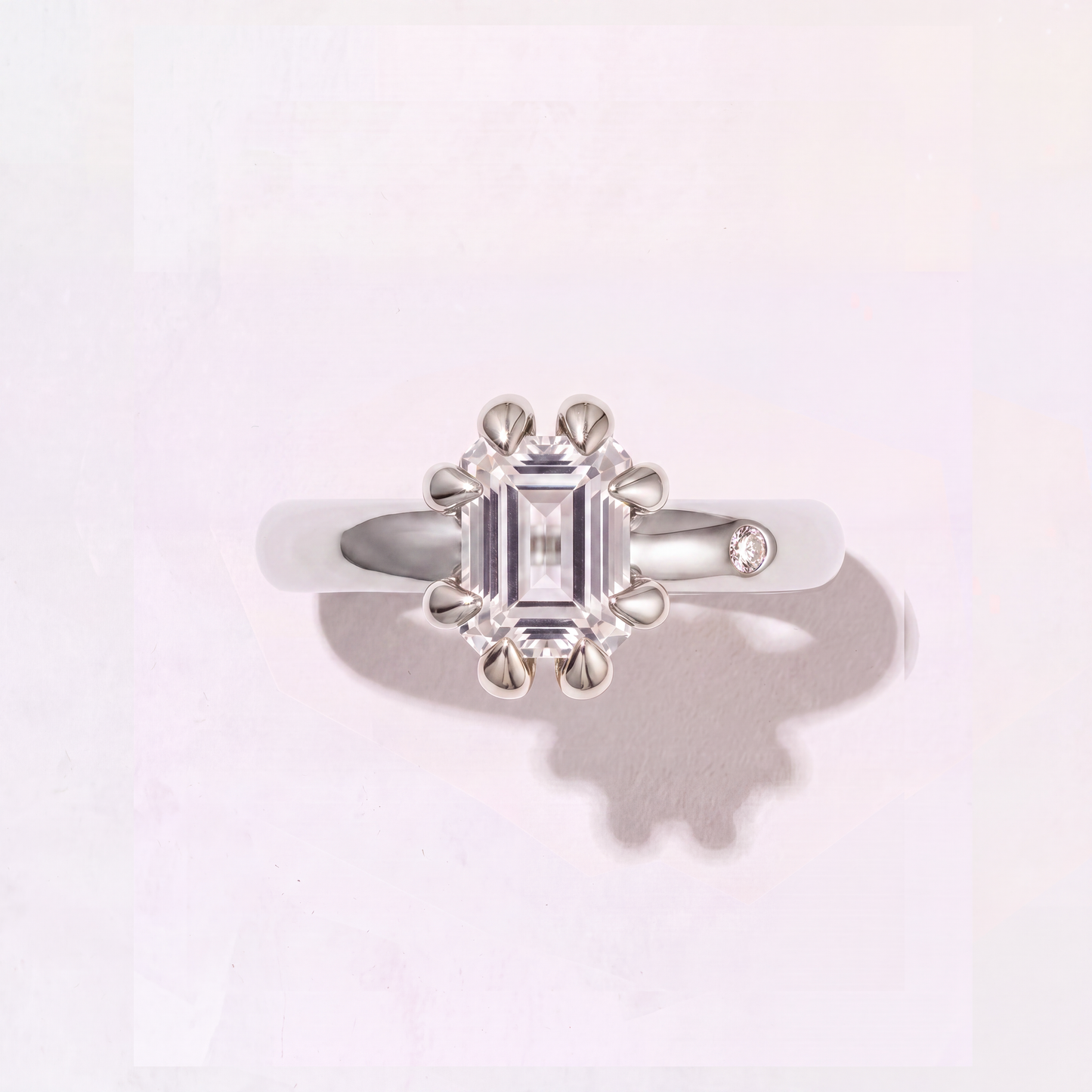 WHITE TOPAZ GOLD RING