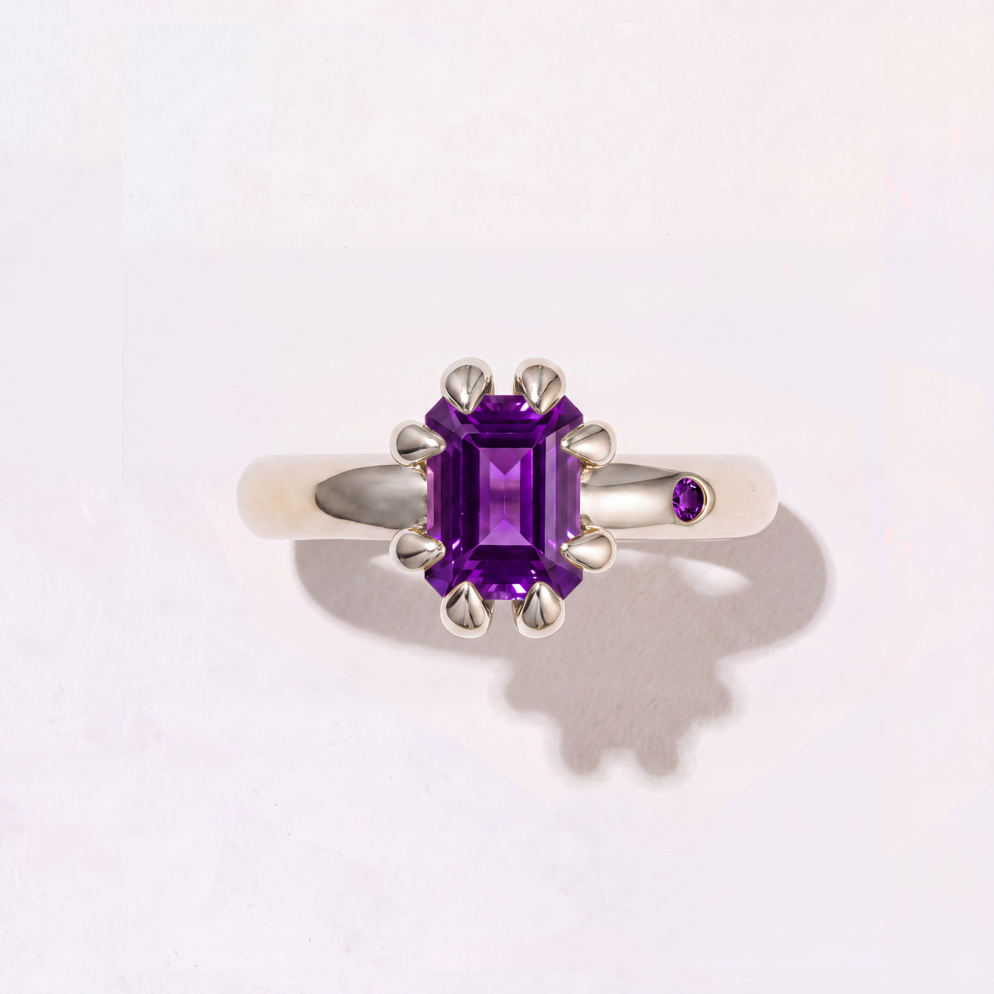 AMETHYST GOLD RING