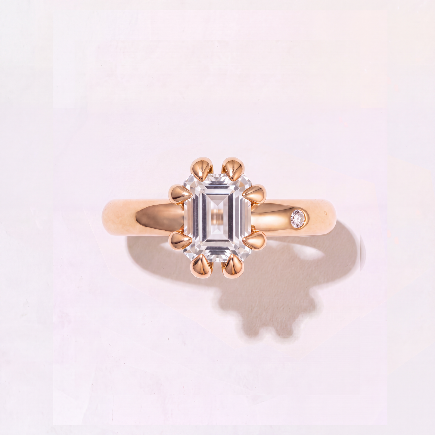 WHITE TOPAZ GOLD RING