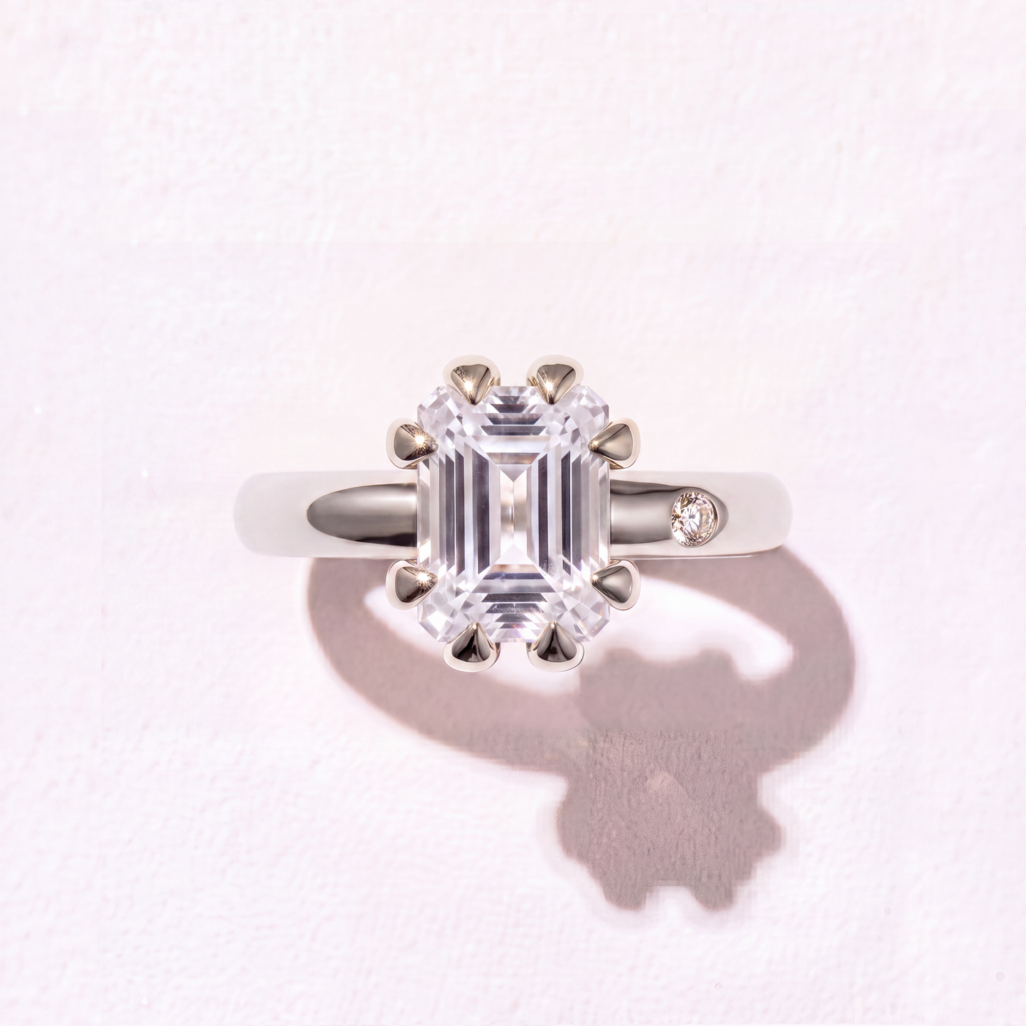 WHITE TOPAZ GOLD RING