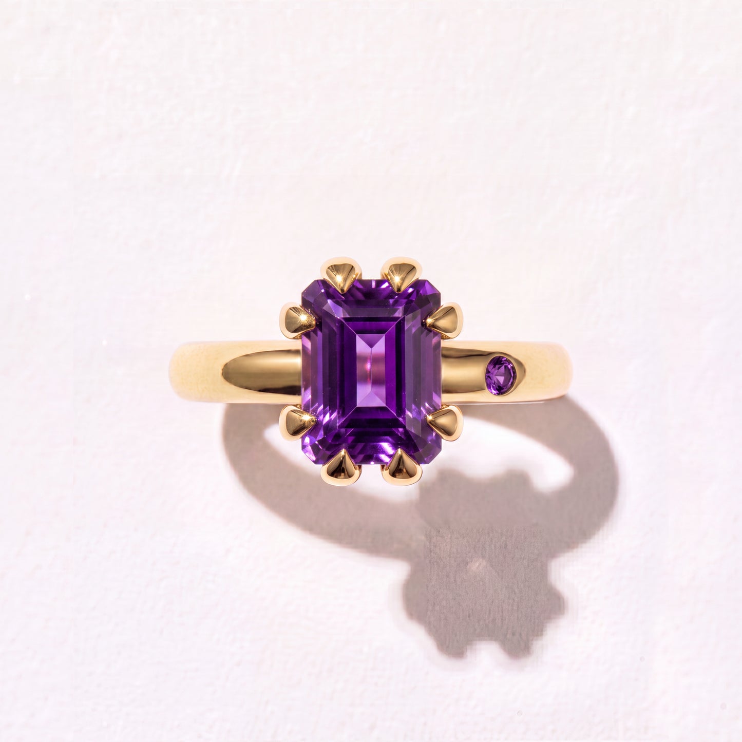 AMETHYST GOLD RING
