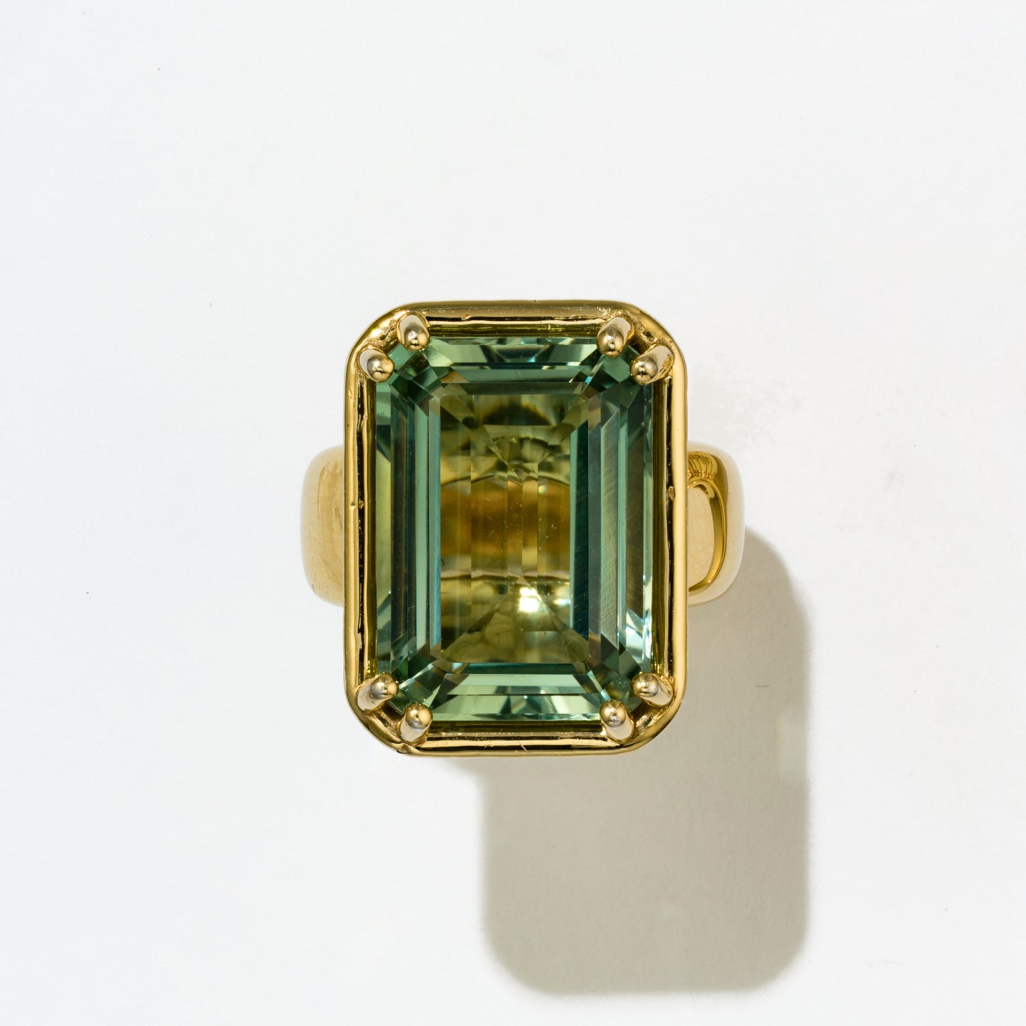MAXI COCKTAIL RING - EMERALD CUT