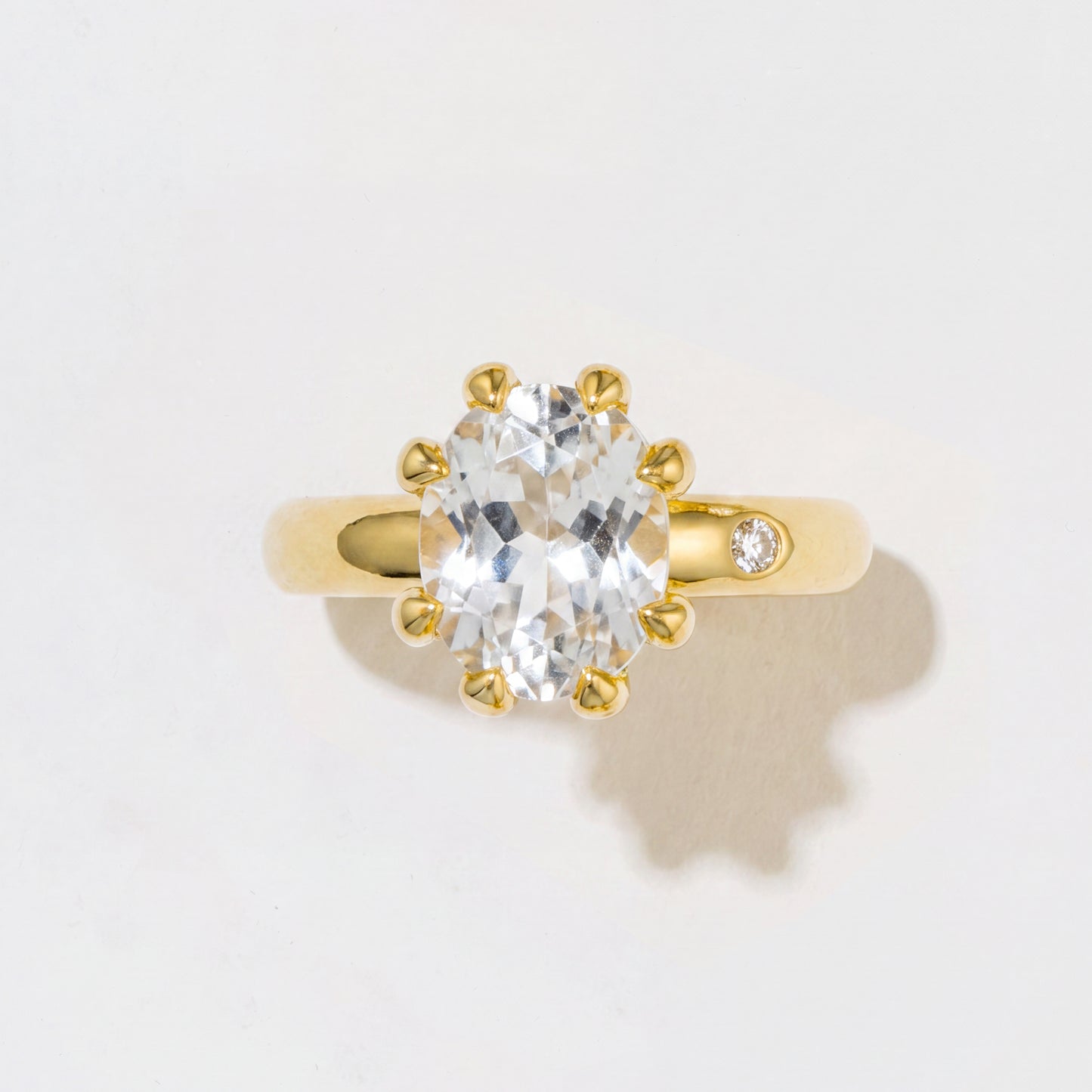 WHITE TOPAZ GOLD RING