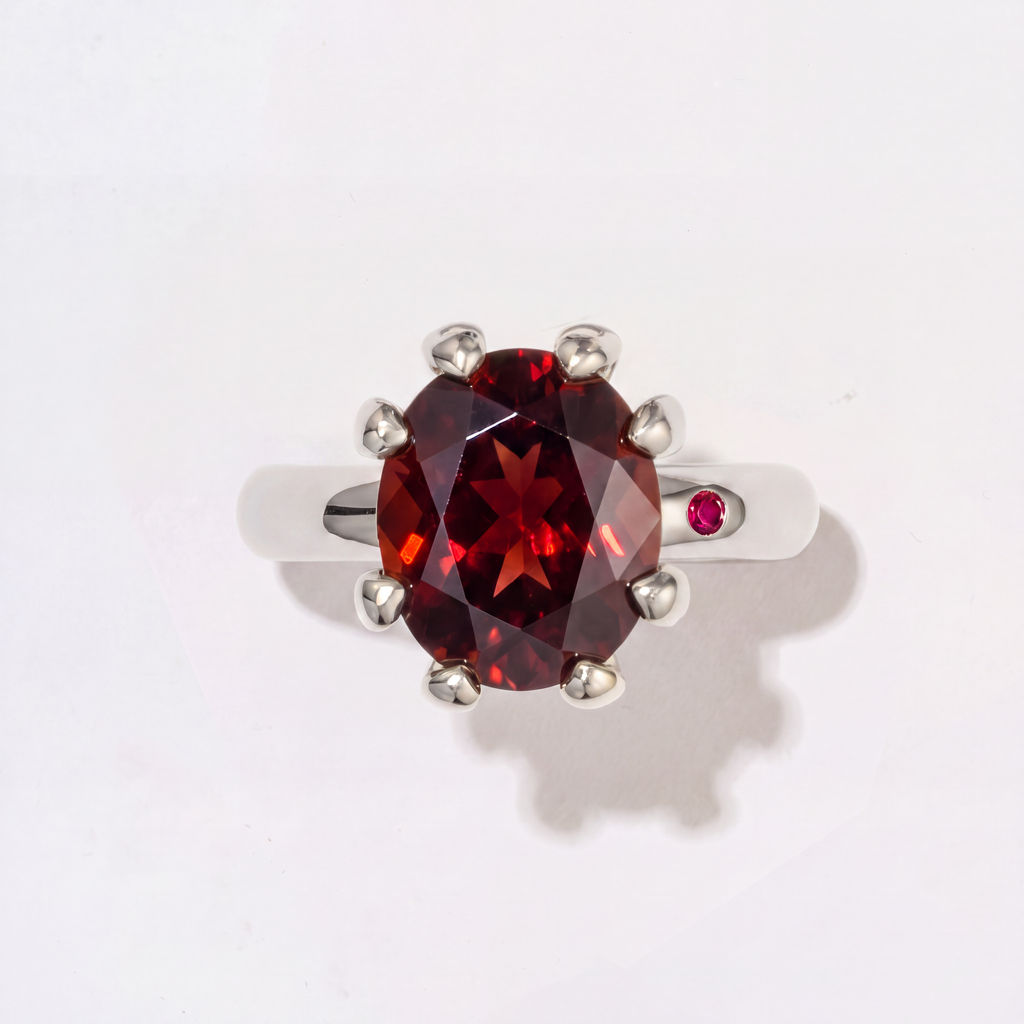 GARNET GOLD RING